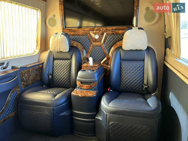 Синий Мерседес Sprinter, объемом двигателя 2.99 л и пробегом 41 тыс. км за 90000 $, фото 22 на Automoto.ua