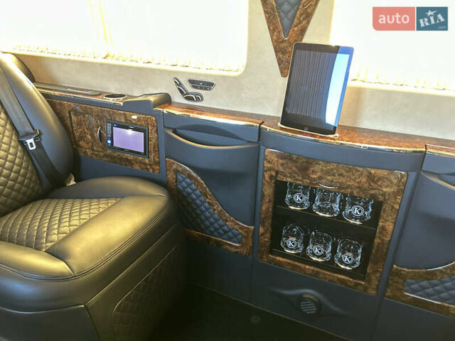 Синий Мерседес Sprinter, объемом двигателя 2.99 л и пробегом 41 тыс. км за 90000 $, фото 25 на Automoto.ua