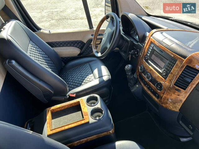 Синий Мерседес Sprinter, объемом двигателя 2.99 л и пробегом 41 тыс. км за 90000 $, фото 13 на Automoto.ua