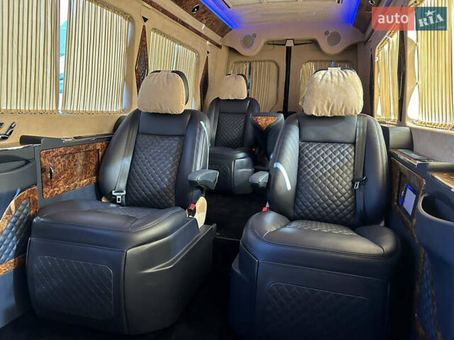Синий Мерседес Sprinter, объемом двигателя 2.99 л и пробегом 41 тыс. км за 90000 $, фото 31 на Automoto.ua