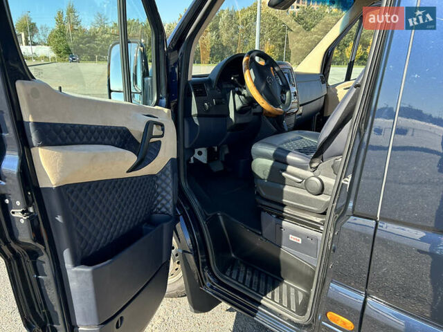 Синий Мерседес Sprinter, объемом двигателя 2.99 л и пробегом 41 тыс. км за 90000 $, фото 17 на Automoto.ua