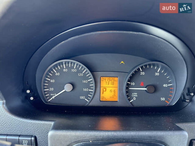 Синий Мерседес Sprinter, объемом двигателя 2.99 л и пробегом 41 тыс. км за 90000 $, фото 18 на Automoto.ua
