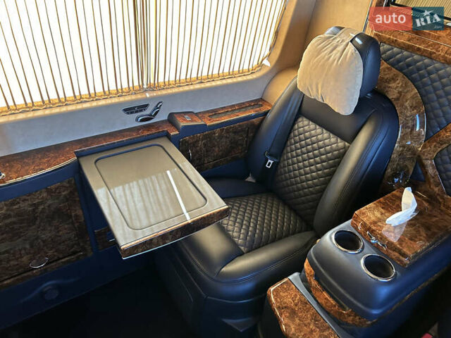 Синий Мерседес Sprinter, объемом двигателя 2.99 л и пробегом 41 тыс. км за 90000 $, фото 24 на Automoto.ua