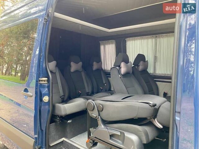 Синий Мерседес Sprinter, объемом двигателя 3 л и пробегом 304 тыс. км за 34313 $, фото 18 на Automoto.ua