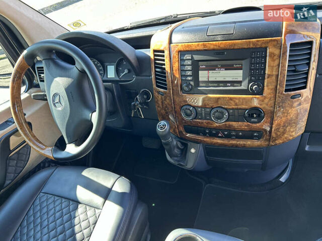 Синий Мерседес Sprinter, объемом двигателя 2.99 л и пробегом 41 тыс. км за 90000 $, фото 16 на Automoto.ua
