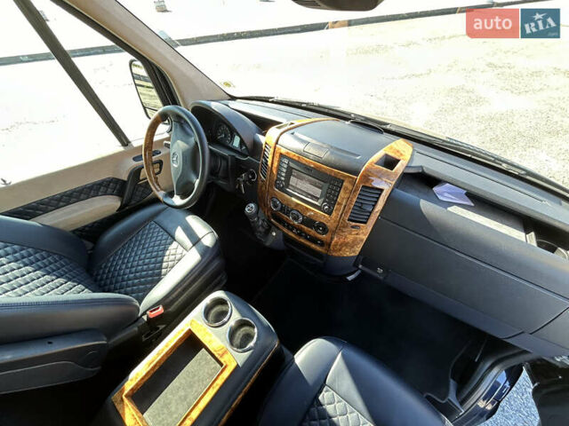 Синий Мерседес Sprinter, объемом двигателя 2.99 л и пробегом 41 тыс. км за 90000 $, фото 15 на Automoto.ua