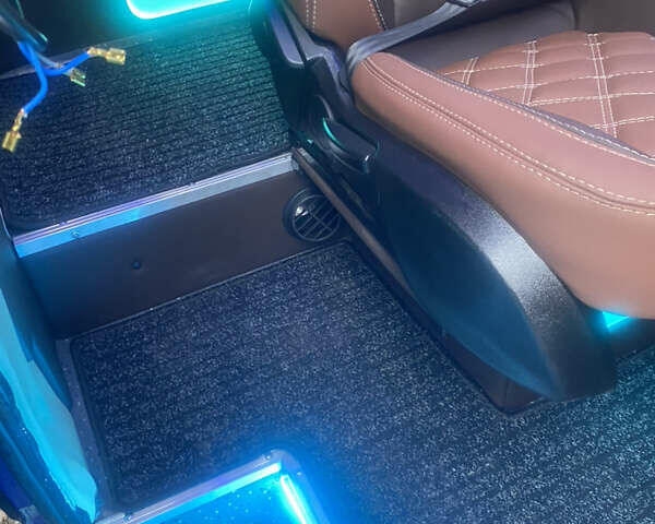 Мерседес Sprinter 2017 у Камінь-Каширський на Automoto.ua Синій Мерседес Sprinter, об'ємом двигуна 2.14 л та пробігом 340 тис. км за 29500 $, фото 13 на Automoto.ua