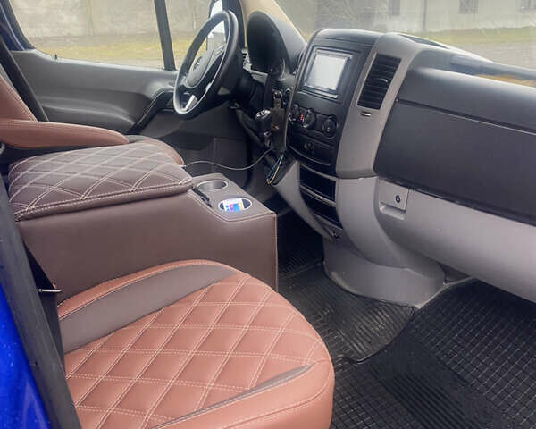 Мерседес Sprinter 2017 у Камінь-Каширський на Automoto.ua Синій Мерседес Sprinter, об'ємом двигуна 2.14 л та пробігом 340 тис. км за 29500 $, фото 3 на Automoto.ua