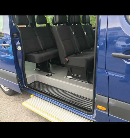 Синий Мерседес Sprinter, объемом двигателя 2.1 л и пробегом 340 тыс. км за 25500 $, фото 2 на Automoto.ua