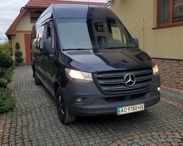 Синий Мерседес Sprinter, объемом двигателя 2.2 л и пробегом 221 тыс. км за 35000 $, фото 4 на Automoto.ua