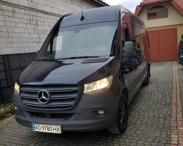 Синий Мерседес Sprinter, объемом двигателя 2.2 л и пробегом 221 тыс. км за 35000 $, фото 8 на Automoto.ua