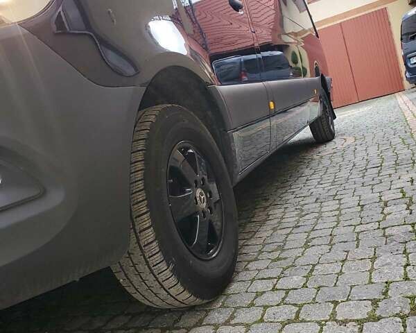 Синий Мерседес Sprinter, объемом двигателя 2.2 л и пробегом 221 тыс. км за 35000 $, фото 2 на Automoto.ua