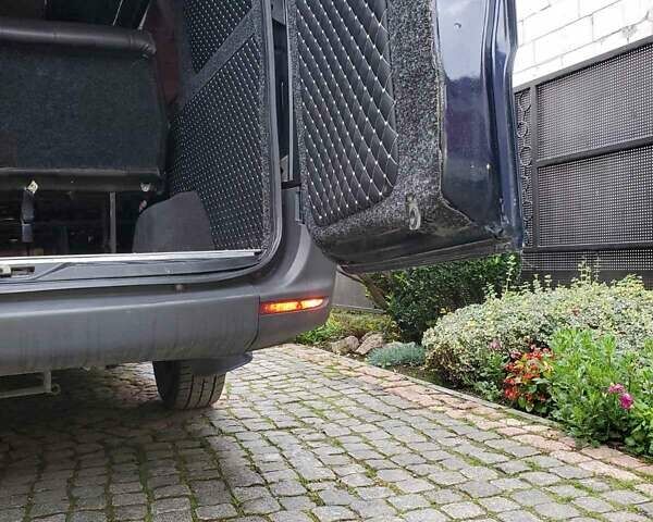 Синий Мерседес Sprinter, объемом двигателя 2.2 л и пробегом 221 тыс. км за 35000 $, фото 5 на Automoto.ua