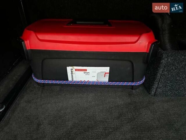 Синий Мерседес Sprinter, объемом двигателя 2.14 л и пробегом 176 тыс. км за 26600 $, фото 94 на Automoto.ua