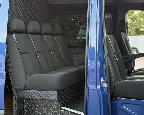 Синий Мерседес Sprinter, объемом двигателя 2.2 л и пробегом 271 тыс. км за 24900 $, фото 2 на Automoto.ua
