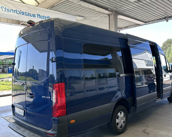 Синій Мерседес Sprinter, об'ємом двигуна 2.9 л та пробігом 420 тис. км за 54268 $, фото 7 на Automoto.ua
