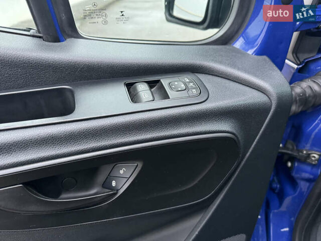 Синий Мерседес Sprinter, объемом двигателя 2.14 л и пробегом 260 тыс. км за 33500 $, фото 10 на Automoto.ua