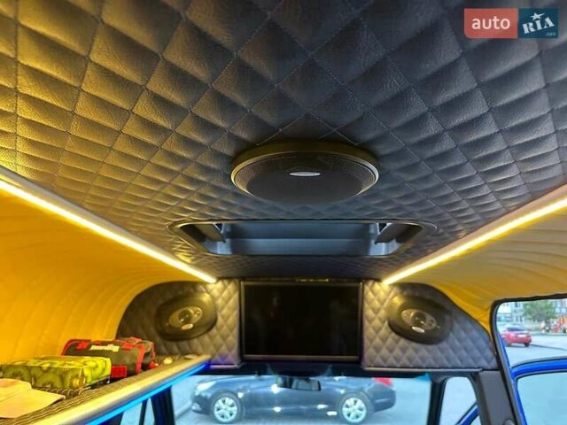 Синий Мерседес Sprinter, объемом двигателя 2.14 л и пробегом 176 тыс. км за 26600 $, фото 69 на Automoto.ua