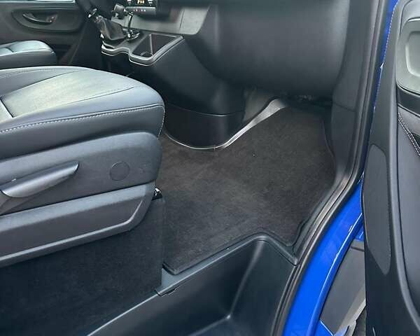 Синий Мерседес Sprinter, объемом двигателя 2.14 л и пробегом 176 тыс. км за 26600 $, фото 87 на Automoto.ua