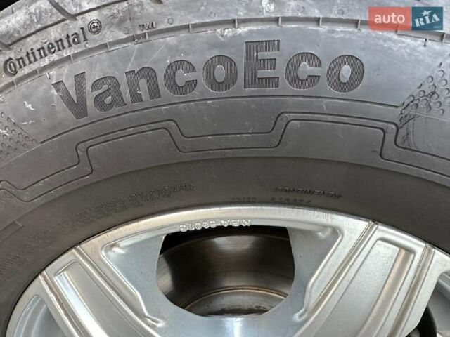 Синий Мерседес Sprinter, объемом двигателя 2.14 л и пробегом 176 тыс. км за 26600 $, фото 15 на Automoto.ua