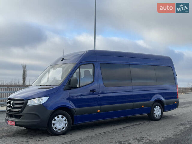 Синий Мерседес Sprinter, объемом двигателя 2.2 л и пробегом 206 тыс. км за 30600 $, фото 2 на Automoto.ua