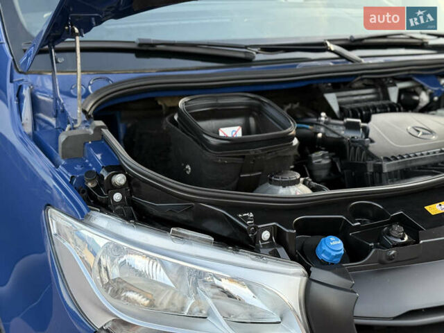 Синий Мерседес Sprinter, объемом двигателя 2.2 л и пробегом 271 тыс. км за 24900 $, фото 45 на Automoto.ua