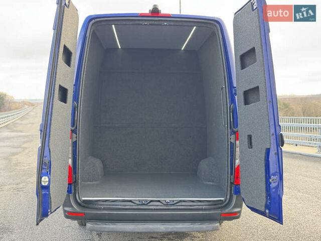 Синий Мерседес Sprinter, объемом двигателя 2.2 л и пробегом 206 тыс. км за 30600 $, фото 44 на Automoto.ua