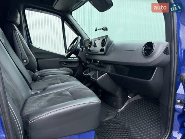Синий Мерседес Sprinter, объемом двигателя 2.14 л и пробегом 260 тыс. км за 33500 $, фото 19 на Automoto.ua
