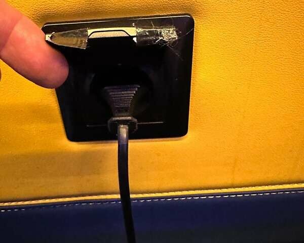 Синий Мерседес Sprinter, объемом двигателя 2.14 л и пробегом 176 тыс. км за 26600 $, фото 84 на Automoto.ua