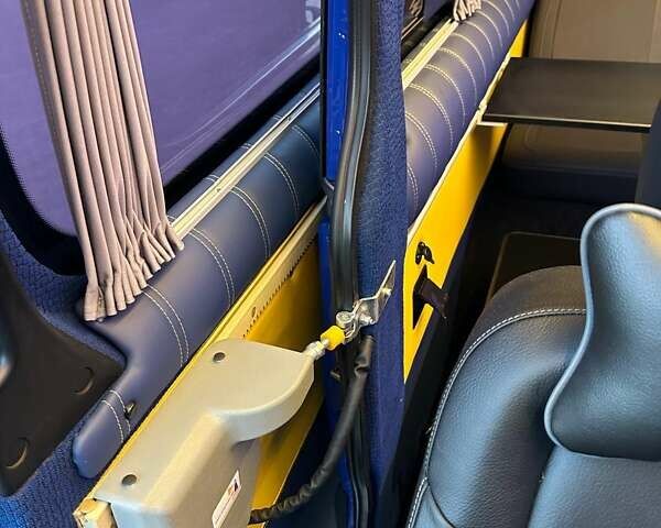Синий Мерседес Sprinter, объемом двигателя 2.14 л и пробегом 176 тыс. км за 26600 $, фото 76 на Automoto.ua