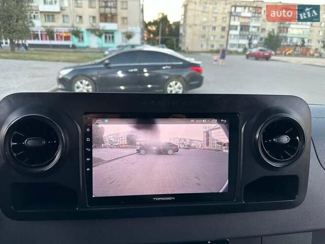 Синий Мерседес Sprinter, объемом двигателя 2.14 л и пробегом 176 тыс. км за 26600 $, фото 48 на Automoto.ua