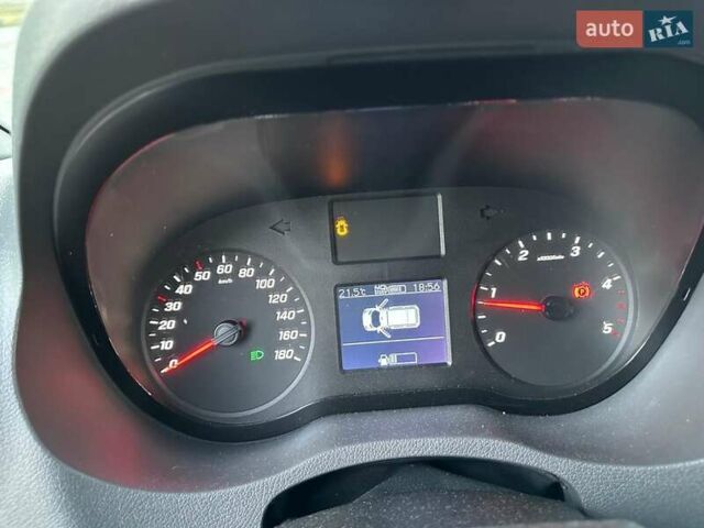 Синий Мерседес Sprinter, объемом двигателя 2.14 л и пробегом 176 тыс. км за 26600 $, фото 40 на Automoto.ua