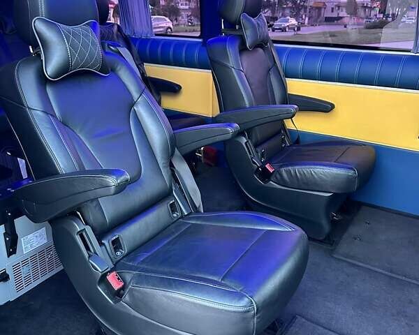 Синий Мерседес Sprinter, объемом двигателя 2.14 л и пробегом 176 тыс. км за 26600 $, фото 57 на Automoto.ua