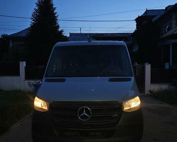 Синий Мерседес Sprinter, объемом двигателя 2.14 л и пробегом 100 тыс. км за 31500 $, фото 3 на Automoto.ua