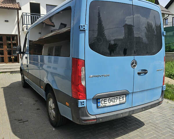 Синий Мерседес Sprinter, объемом двигателя 2.14 л и пробегом 100 тыс. км за 32700 $, фото 8 на Automoto.ua