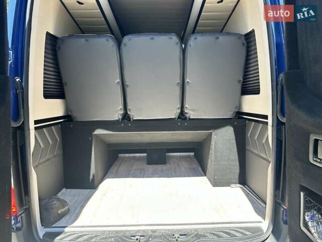 Синий Мерседес Sprinter, объемом двигателя 0 л и пробегом 214 тыс. км за 49500 $, фото 11 на Automoto.ua