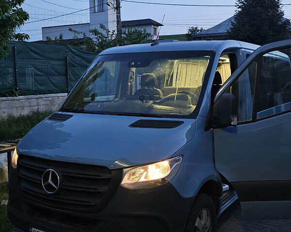 Синий Мерседес Sprinter, объемом двигателя 2.14 л и пробегом 100 тыс. км за 31500 $, фото 9 на Automoto.ua