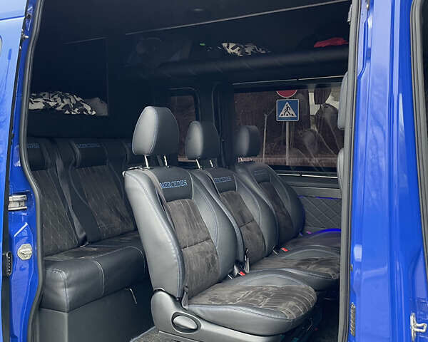 Синий Мерседес Sprinter, объемом двигателя 0 л и пробегом 387 тыс. км за 37038 $, фото 21 на Automoto.ua