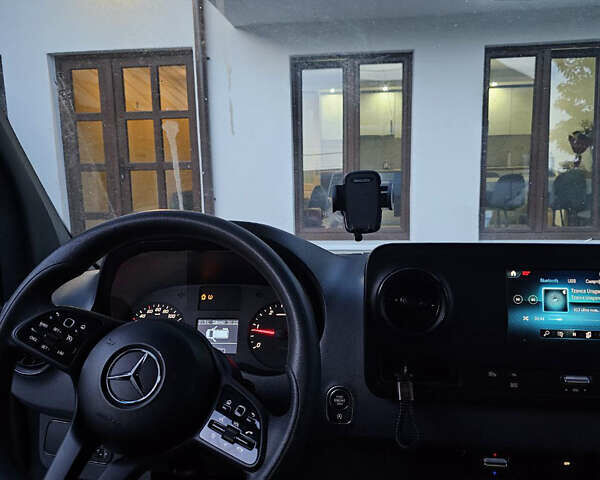 Синий Мерседес Sprinter, объемом двигателя 2.14 л и пробегом 100 тыс. км за 31500 $, фото 12 на Automoto.ua