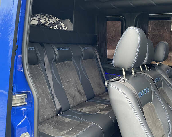 Синий Мерседес Sprinter, объемом двигателя 0 л и пробегом 387 тыс. км за 37038 $, фото 24 на Automoto.ua