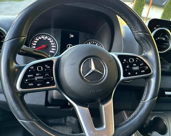 Синий Мерседес Sprinter, объемом двигателя 0 л и пробегом 214 тыс. км за 49500 $, фото 4 на Automoto.ua