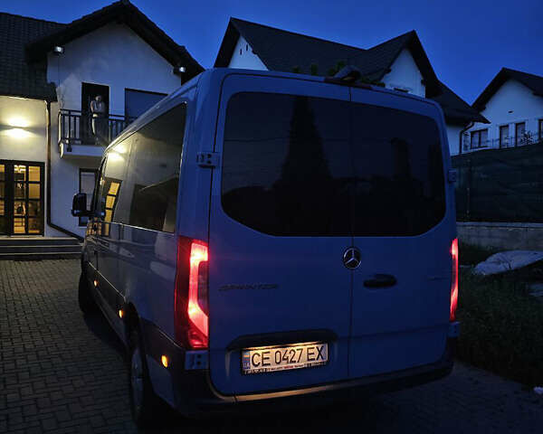 Синий Мерседес Sprinter, объемом двигателя 2.14 л и пробегом 100 тыс. км за 31500 $, фото 2 на Automoto.ua