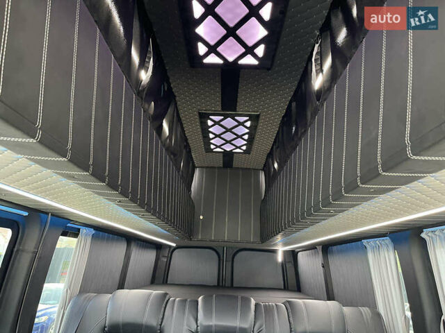 Синій Мерседес Sprinter, об'ємом двигуна 2.99 л та пробігом 102 тис. км за 67000 $, фото 29 на Automoto.ua