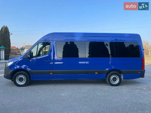 Синий Мерседес Sprinter, объемом двигателя 2.14 л и пробегом 257 тыс. км за 33300 $, фото 2 на Automoto.ua