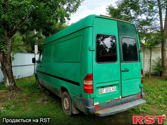 Зеленый Мерседес Sprinter, объемом двигателя 2.3 л и пробегом 650 тыс. км за 3000 $, фото 5 на Automoto.ua