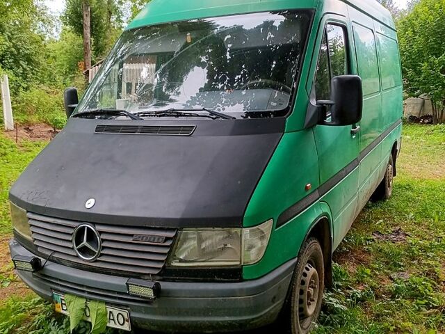 Зеленый Мерседес Sprinter, объемом двигателя 2.3 л и пробегом 650 тыс. км за 3000 $, фото 7 на Automoto.ua