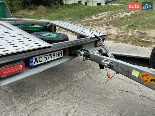 Зеленый Мерседес Sprinter, объемом двигателя 2.7 л и пробегом 708 тыс. км за 13000 $, фото 18 на Automoto.ua