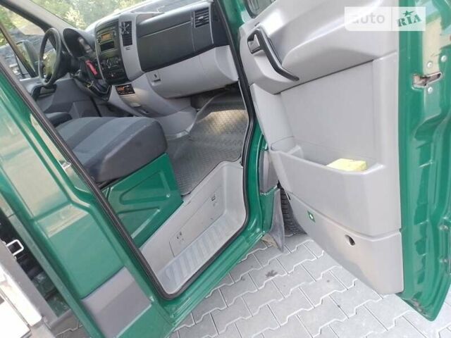 Зеленый Мерседес Sprinter, объемом двигателя 2.1 л и пробегом 400 тыс. км за 21999 $, фото 13 на Automoto.ua