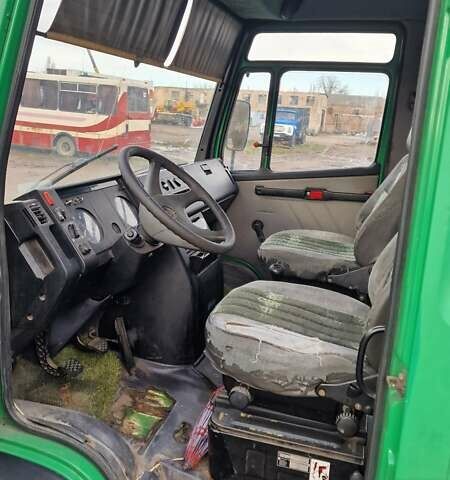 Зеленый Мерседес Sprinter, объемом двигателя 0 л и пробегом 520 тыс. км за 4000 $, фото 5 на Automoto.ua