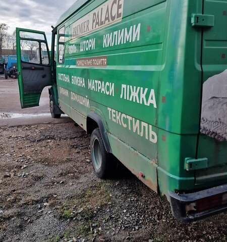 Зеленый Мерседес Sprinter, объемом двигателя 0 л и пробегом 520 тыс. км за 4000 $, фото 14 на Automoto.ua